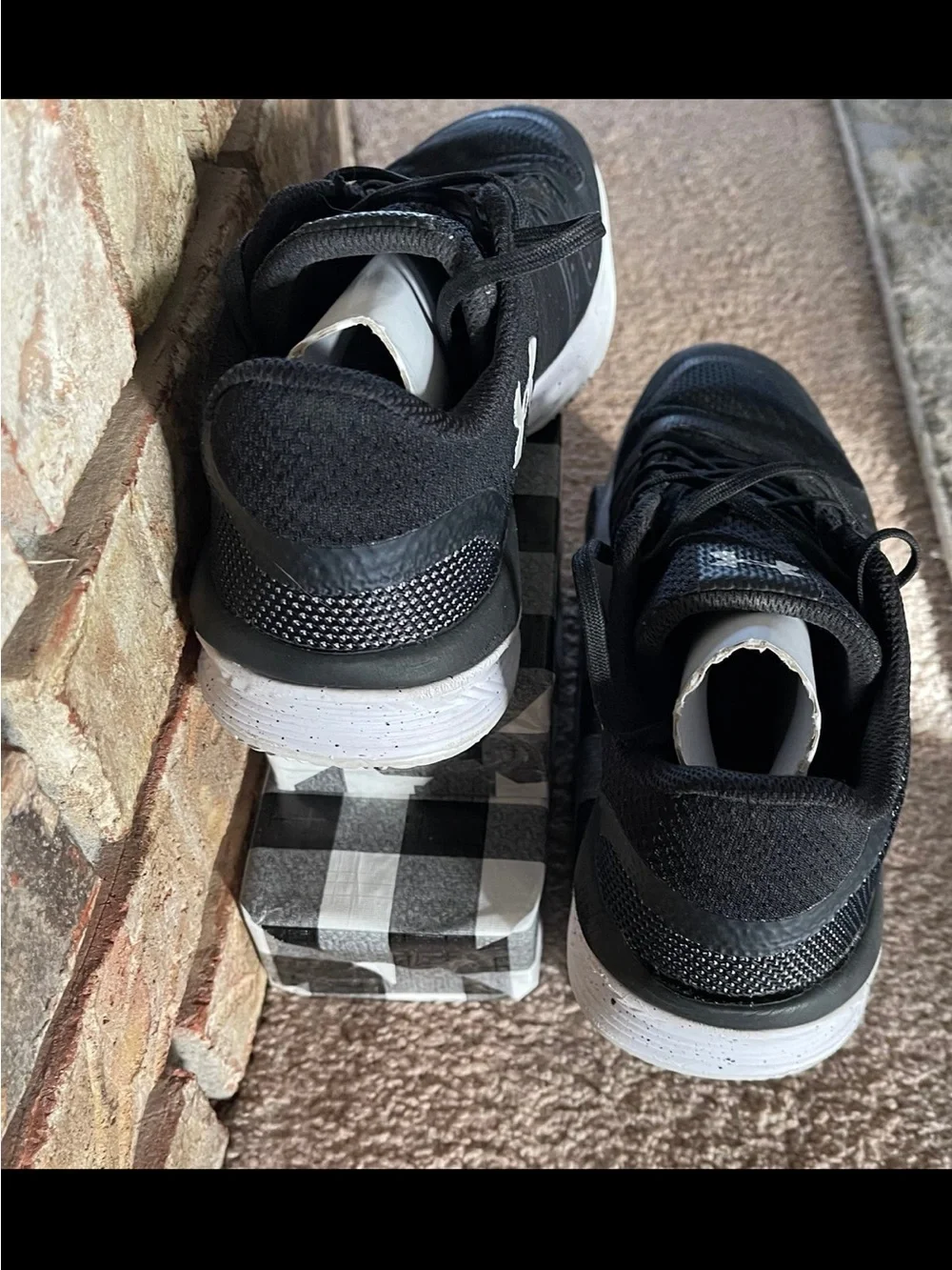 Under Armour Mens Black Sneakers with White Logo